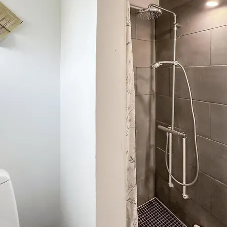 Amazing In With Wifi * גודהיים